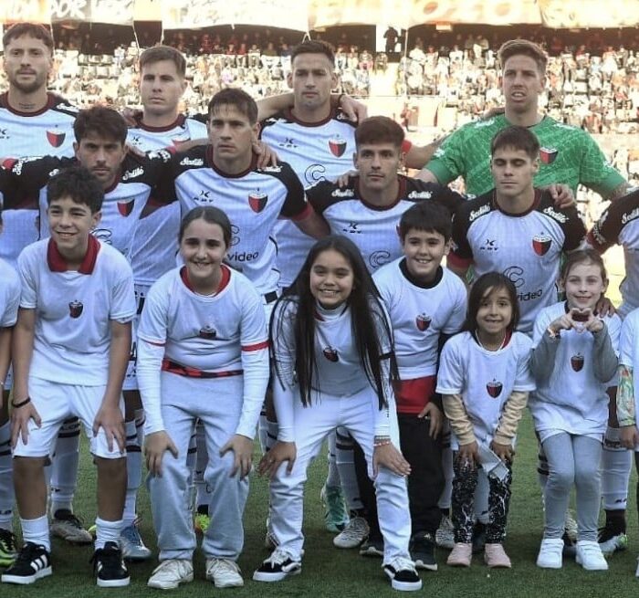 Yunis suplente y “Pulga de a poco”: Medrán pone el mismo once en Colón
